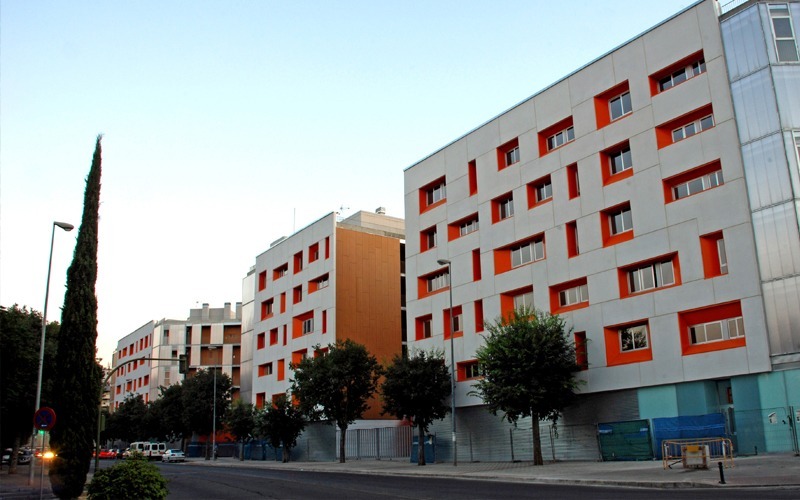 139 Viviendas, Oficinas, Locales y Aparcamientos en la Estación de San Bernardo. Sevilla
